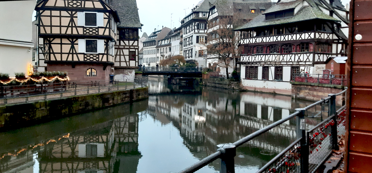 Vue du pont tournant Place Benjamin Zix Strasbourg